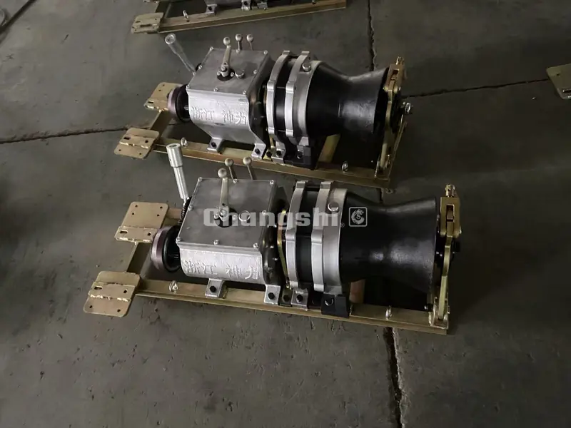 engine-powered-winch-overhead-underground-cable-installation-1.webp