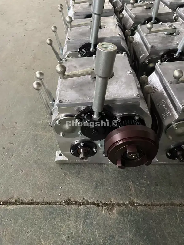 engine-powered-winch-overhead-underground-cable-installation-4.webp
